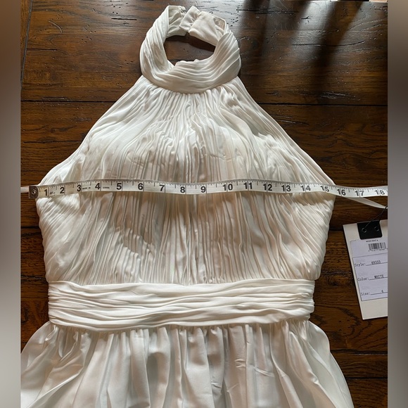 Mac Duggar Chiffon Halter Gown White - Picture 13 of 13